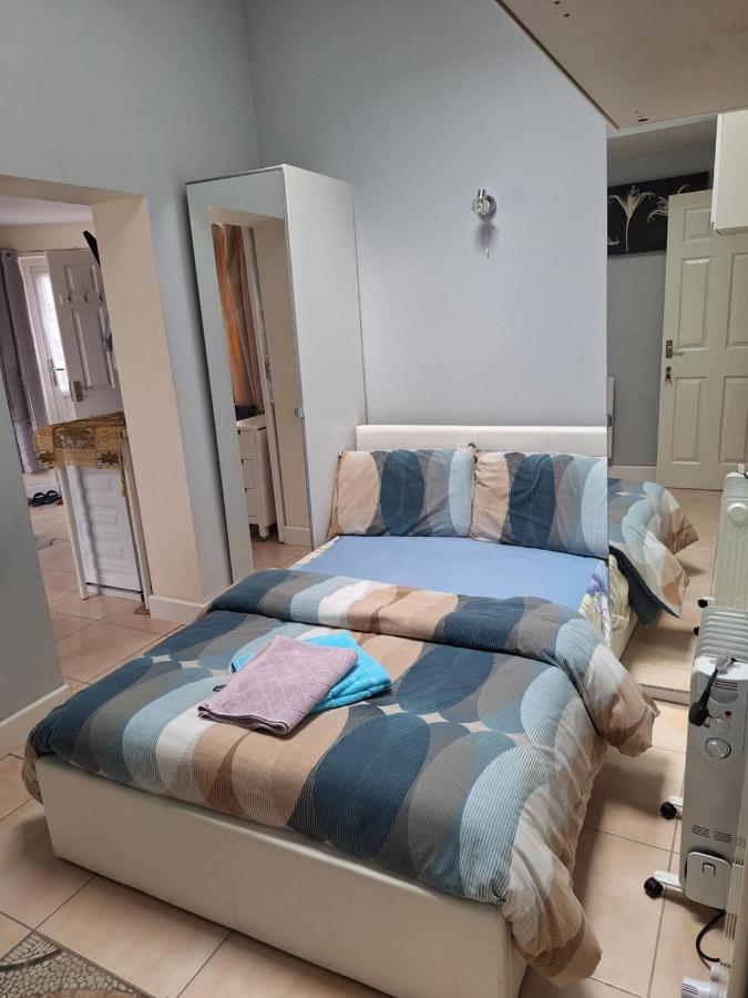 Luxury Apartment In Birmingham With Free Parking. Exterior foto